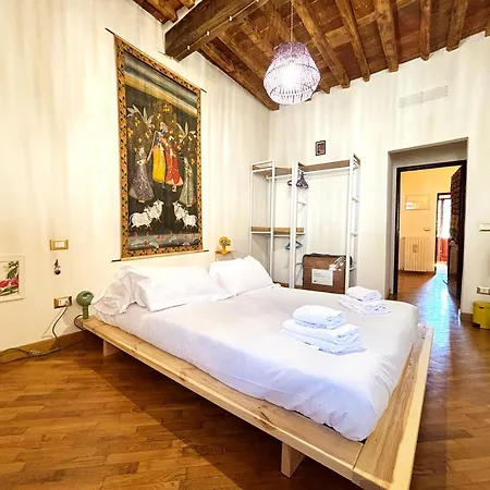 Apartman Colourful Cave A By Tuscanywego *